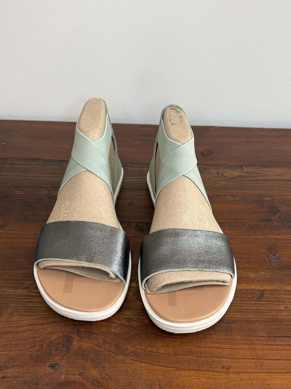 Sorel Kinetic Sandal Metallic Elastic Strap Sandals